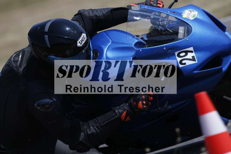 /Archiv-2023/28 05.06.2023 Moto Club Anneau du Rhin/vert-medium/29